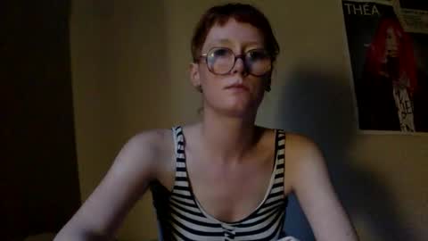 redcassie666 online show from May 3, 7:06 pm