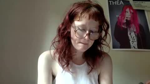 redcassie666 online show from May 6, 10:30 am
