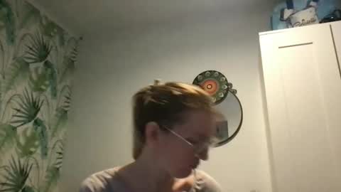 Redfox online show from November 15, 1:01 pm