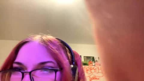 Eva online show from April 21, 10:28 pm
