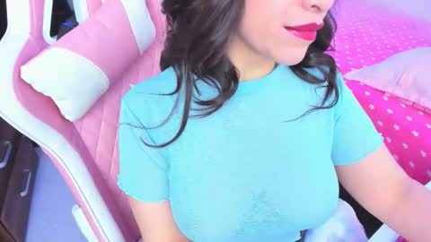 redski77 online show from January 6, 6:28 am