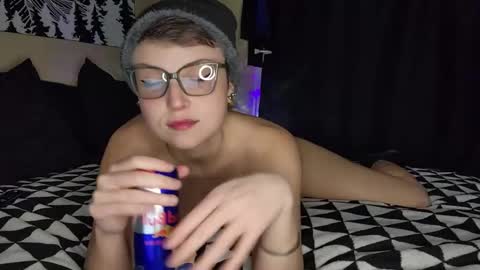 Kenzie online show from March 3, 5:37 am