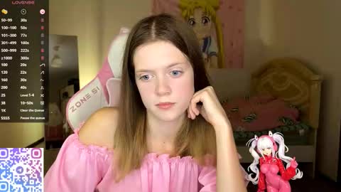 Lucy online show from October 17, 3:26 pm