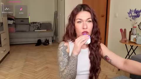 ReginaHawkinss online show from March 4, 11:28 am