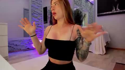 reina cummings online show from July 22, 6:14 am