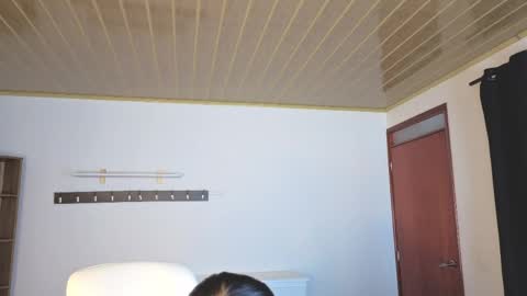renaxi_smith online show from May 2, 9:18 pm