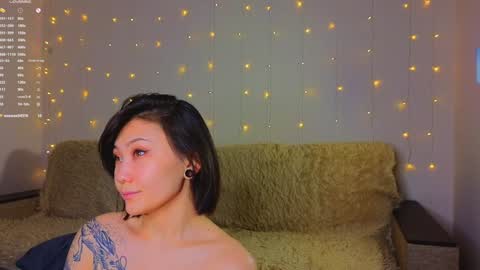 Snapshot of renochka chatting on January 16, 4:39 pm renochka online show from January 16, 4:39 pm