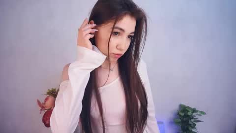 Olivia online show from March 18, 10:15 pm