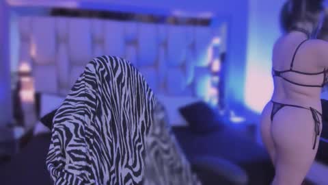 Reven  online show from February 12, 7:59 pm