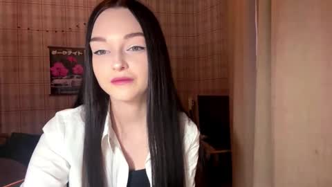 Hello My name is Sandy online show from March 17, 3:27 pm