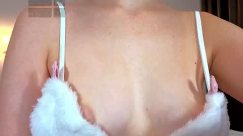Ria Woods online show from July 21, 5:46 pm