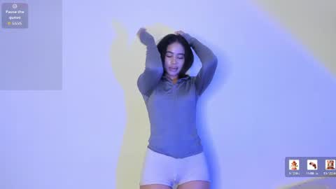 riby  online show from July 9, 7:27 pm