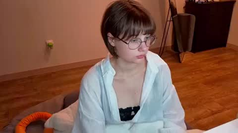 Luna online show from June 19, 7:06 pm