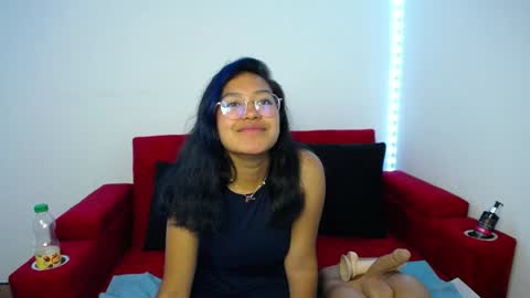 Snapshot of ricura_mily chatting on January 16, 2:30 am milena online show from January 16, 2:30 am