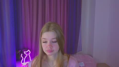 Snapshot of riinaaa chatting on October 2, 8:58 pm Rina online show from October 2, 8:58 pm