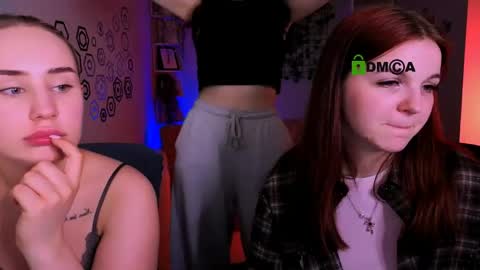 Meow online show from May 15, 10:56 pm