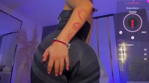 Riley Sierra online show from July 30, 1:23 pm