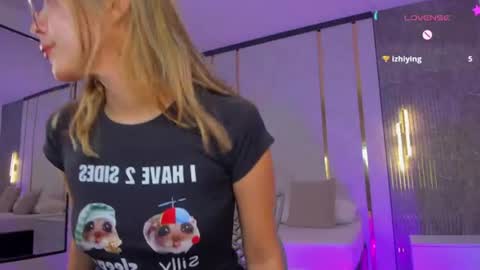 Riley Sierra online show from July 20, 1:24 pm