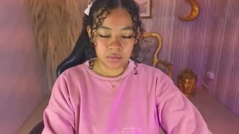 Snapshot of risada_temptation_s chatting on September 28, 12:54 pm Risada online show from September 28, 12:54 pm