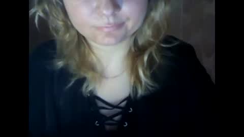 Snapshot of riveramaureen chatting on January 9, 5:23 am RiveraMaureen online show from January 9, 5:23 am