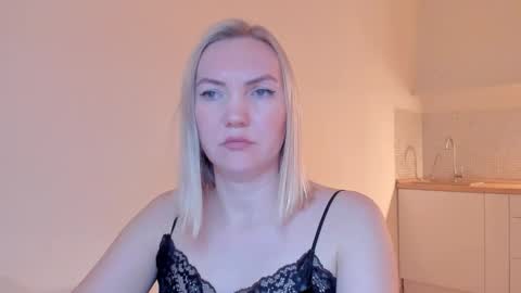 Snapshot of rock__baby chatting on February 2, 6:31 pm rock__baby online show from February 2, 6:31 pm