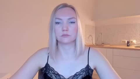 Snapshot of rock__baby chatting on February 28, 11:45 pm rock__baby online show from February 28, 11:45 pm