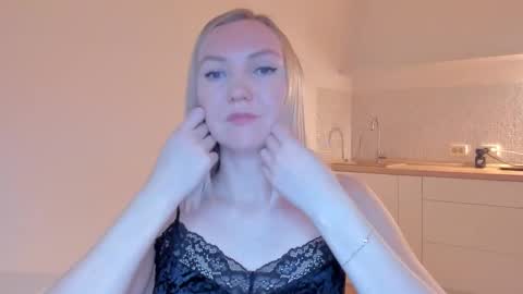 Snapshot of rock__baby chatting on March 6, 10:26 pm rock__baby online show from March 6, 10:26 pm