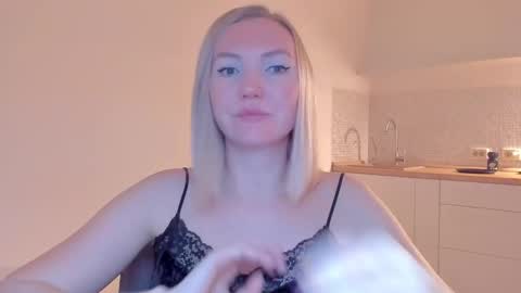 Snapshot of rock__baby chatting on March 2, 4:07 am rock__baby online show from March 2, 4:07 am