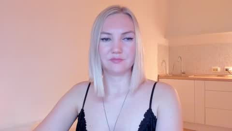 Snapshot of rock__baby chatting on December 24, 9:33 pm rock__baby online show from December 24, 9:33 pm