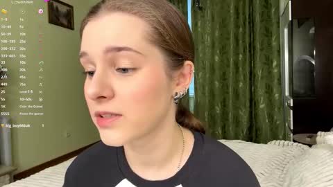 Mia online show from January 18, 9:49 am