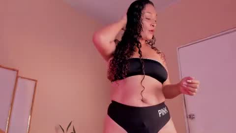 rosalinda_77 online show from June 20, 8:01 pm