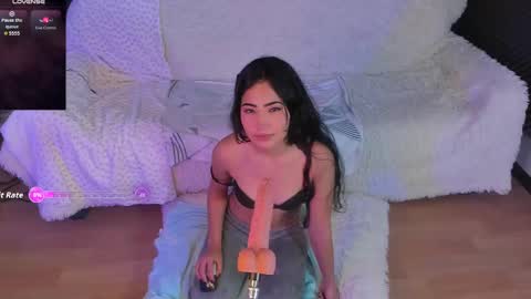 Snapshot of rosario215_ chatting on October 8, 12:04 am Rosario online show from October 8, 12:04 am