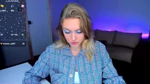 Snapshot of rose_brooks chatting on October 12, 8:22 pm Rose but u can call me princess online show from October 12, 8:22 pm