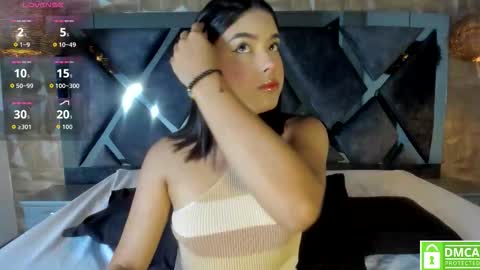 Snapshot of rose_evans__ chatting on October 6, 5:24 am Rose online show from October 6, 5:24 am