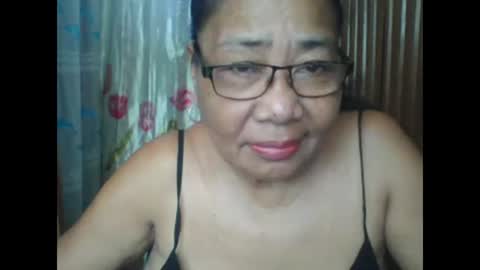 rosebelle66 online show from April 28, 1:14 am