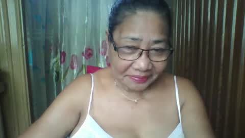 rosebelle66 online show from March 31, 6:35 am