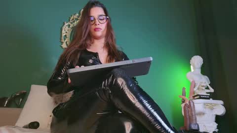 rosedelic online show from November 8, 5:56 am