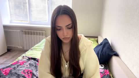 Snapshot of rosenavillifana chatting on September 19, 11:42 am Mimi online show from September 19, 11:42 am