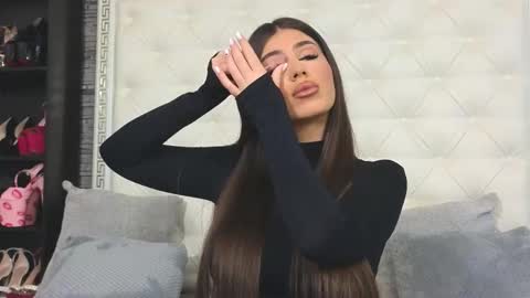 Gabriela online show from November 24, 8:05 am