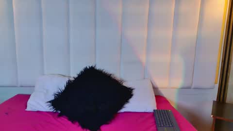 Rosie  online show from March 18, 3:33 am