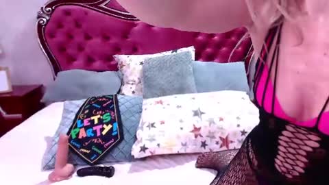 Rosse Cougar  online show from June 15, 4:23 am