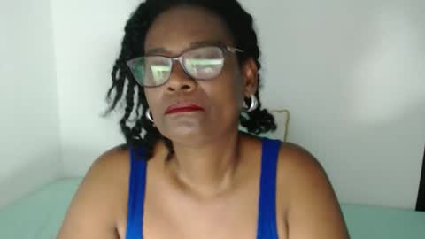 luxa online show from March 14, 2:51 pm