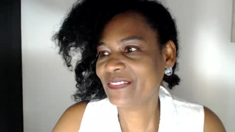 luxa online show from July 20, 1:02 pm