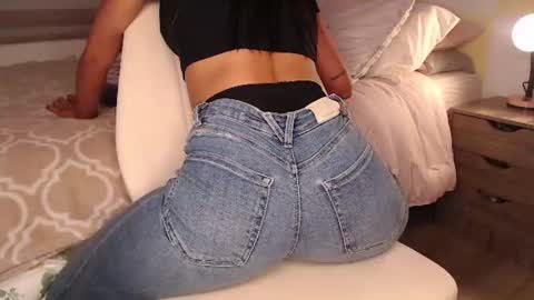 Rouss marie henao  online show from June 17, 2:35 am