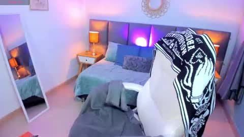 rousy_moon online show from June 16, 1:12 pm