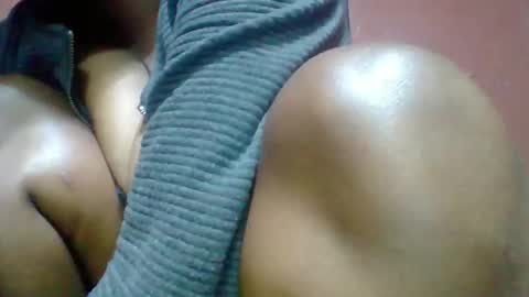 rovaelyah online show from October 9, 5:33 am