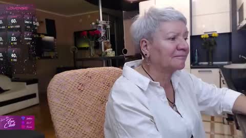 Roxana online show from November 11, 3:20 pm