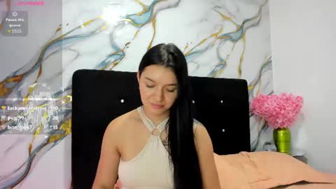 roxanaborns online show from July 22, 3:02 pm