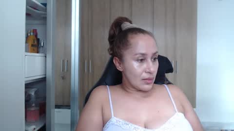 Roxana online show from March 7, 8:55 pm