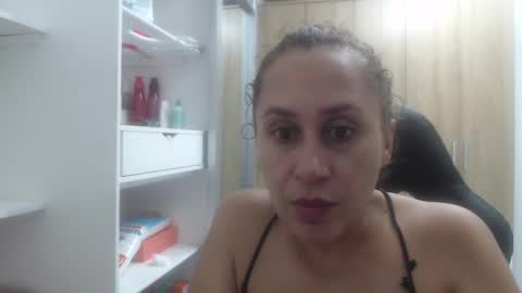 Roxana online show from February 18, 1:10 am